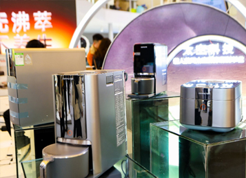 �ϰ����